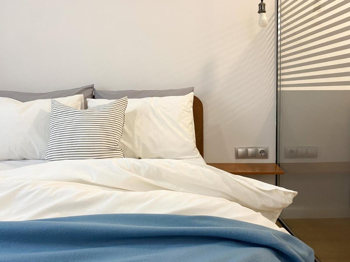 Студия В Стиле Loft В Центре Города Almaty Exteriér fotografie